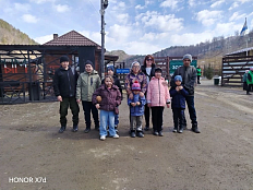 Дети с ОВЗ в зоопарке с. Карым 